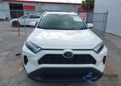 2025 Toyota Rav4 Xle z USA, uszkodzony, nr VIN 2T3W1RFV0SC309157